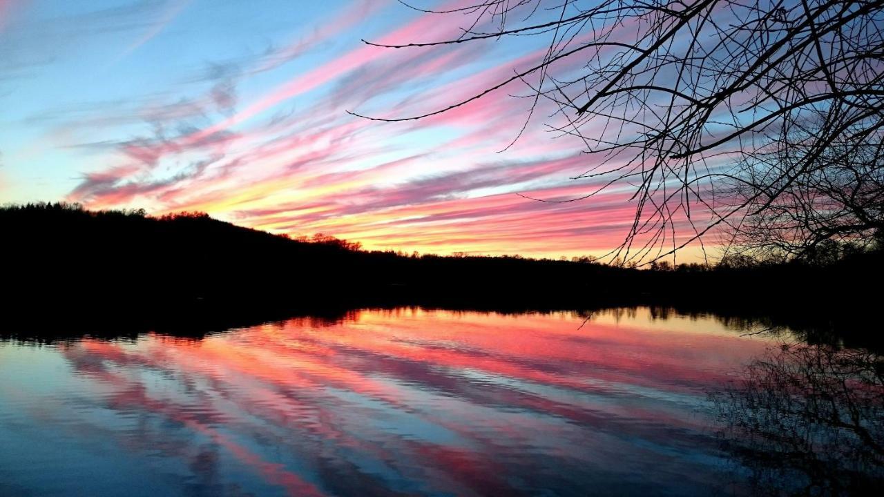 Agroturystyka "Jezioranka" Unichowo Buitenkant foto