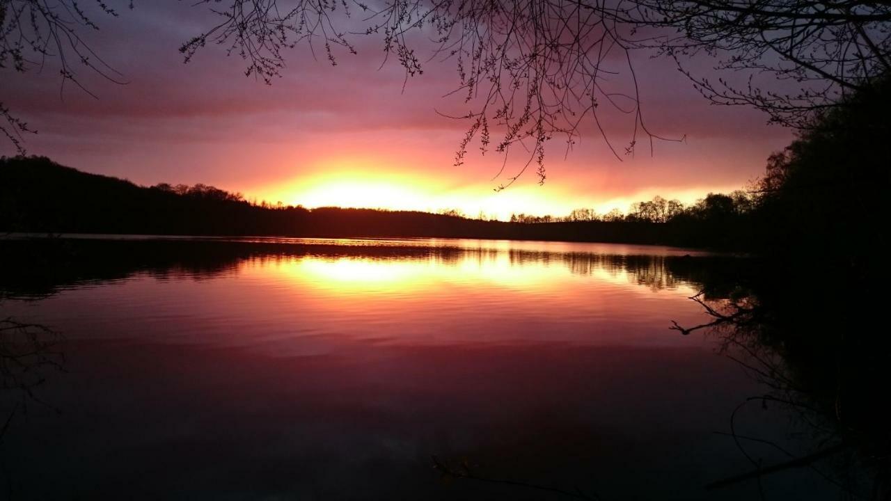 Agroturystyka "Jezioranka" Unichowo Buitenkant foto
